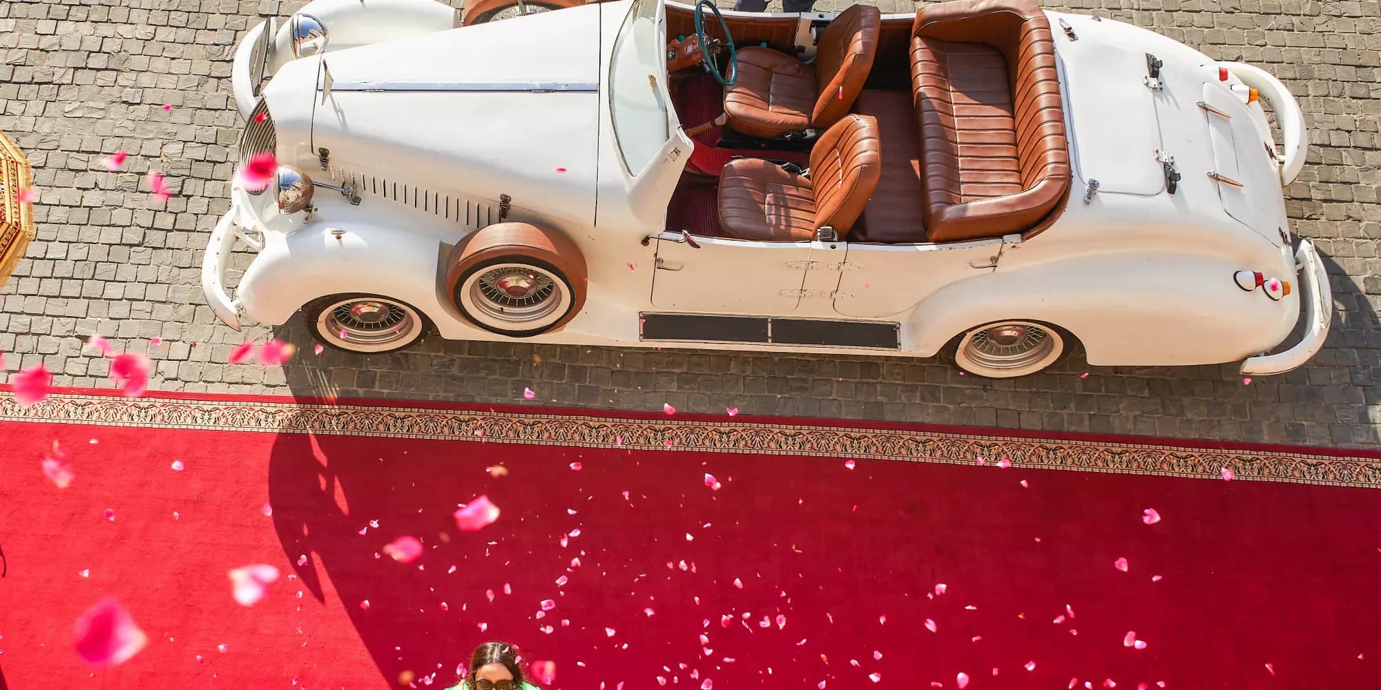 Floral mandap ceremony setting in the Charbagh Mughal-garden courtyard at Fairmont Jaipur