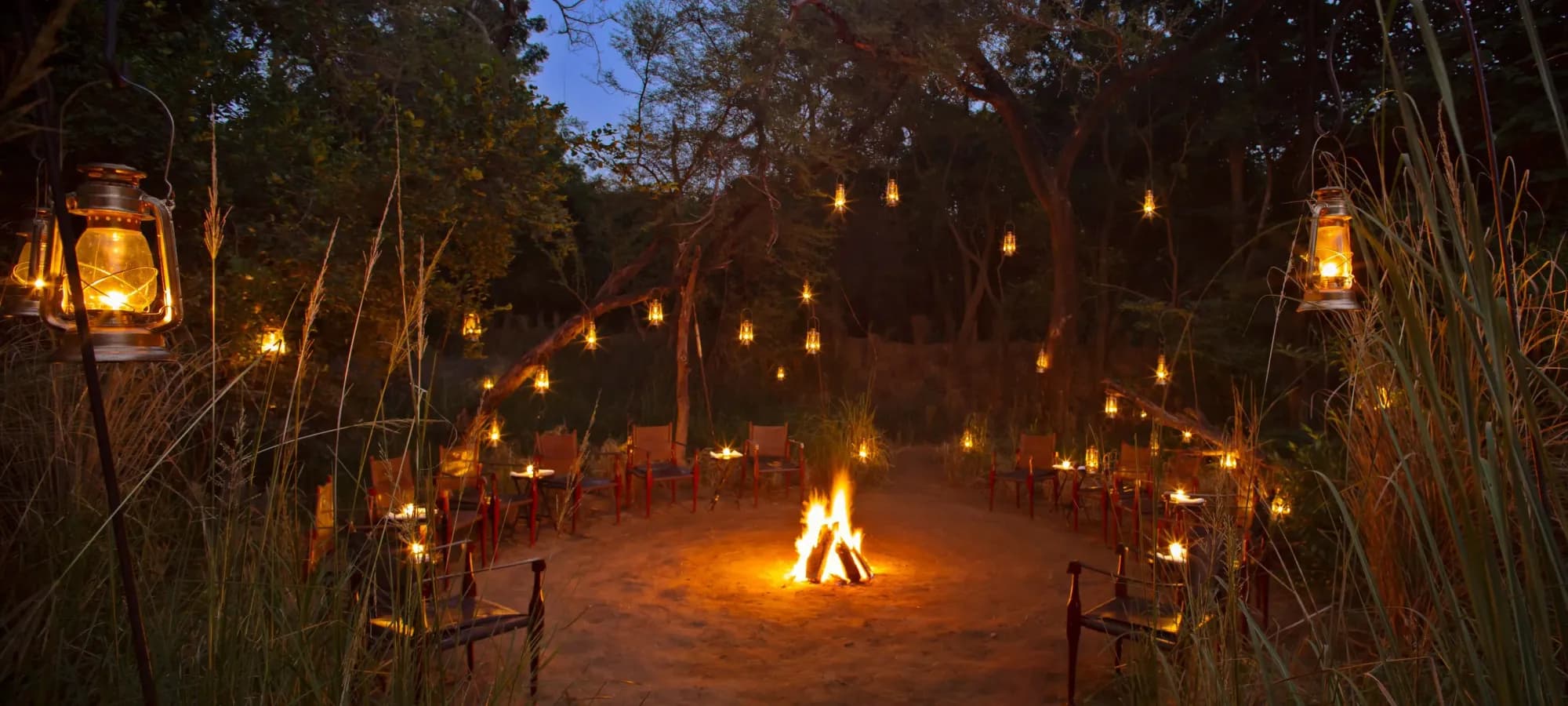 Arrival pathway and entrance into the SUJÁN Sher Bagh tented safari camp near Ranthambore park gate