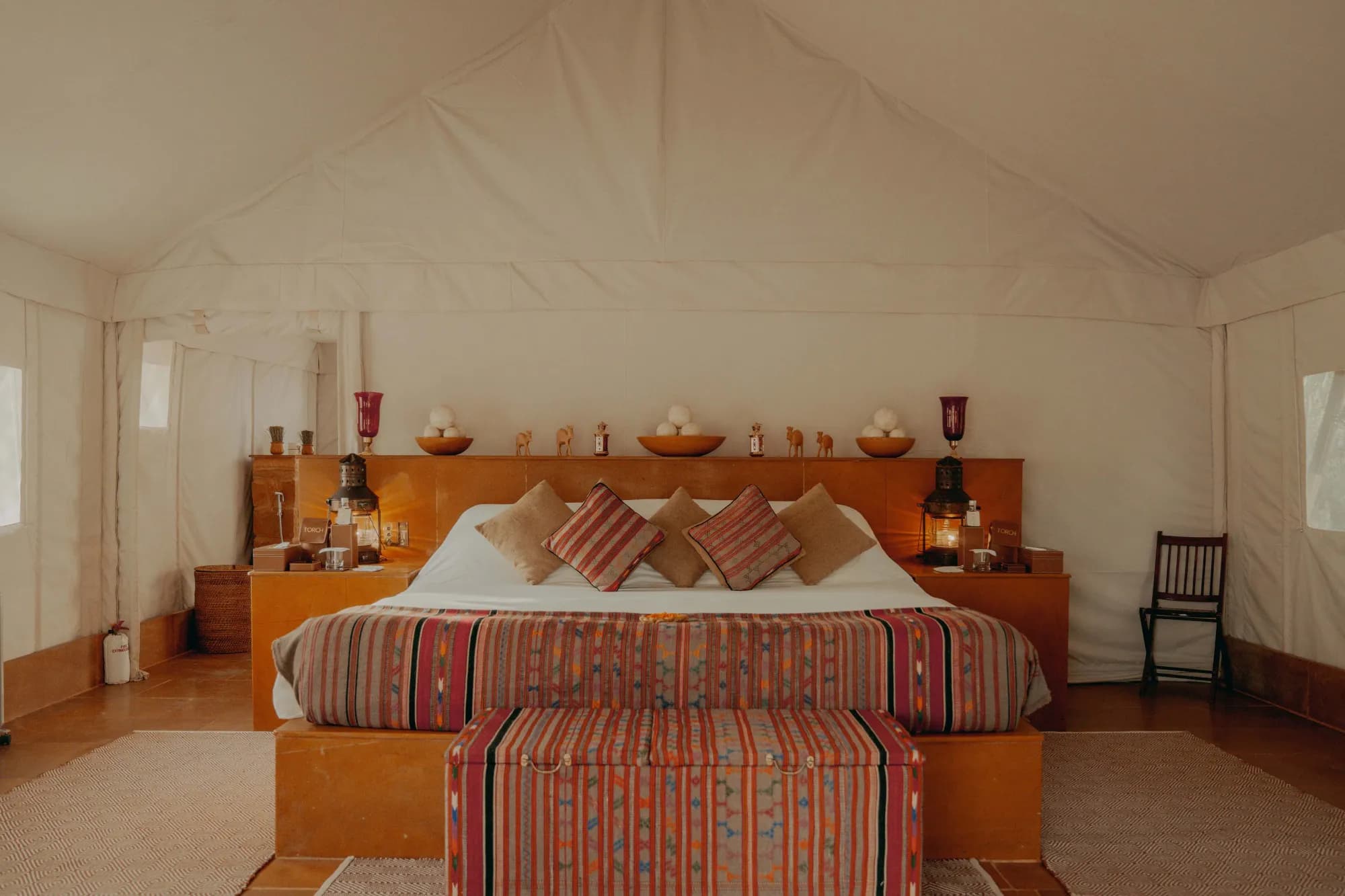 Relais & Châteaux ingredient-led desert dining and hospitality presentation at SUJÁN The Serai