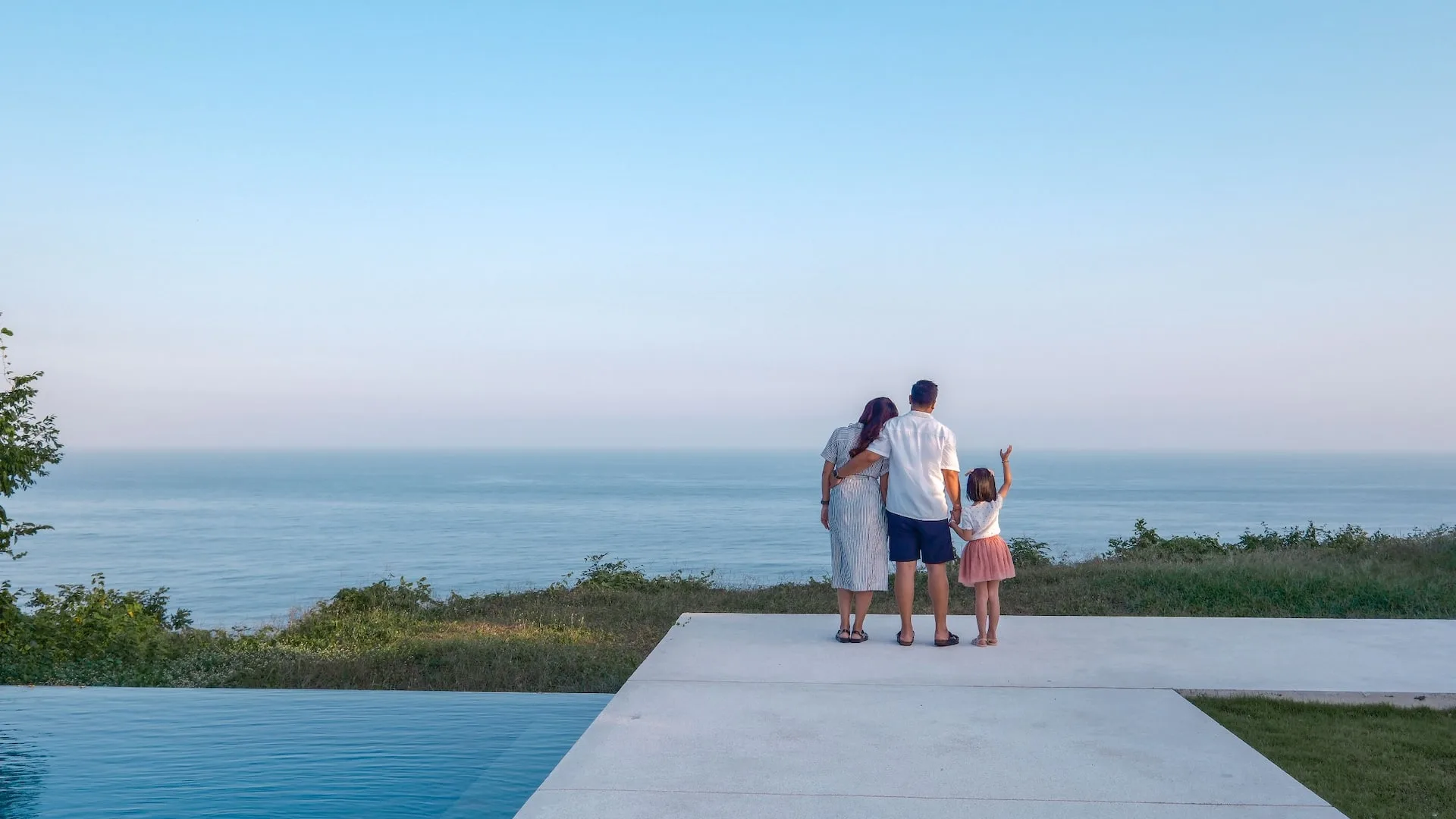 Sunset Cabana suspended over the Indian Ocean, the over-the-ocean ceremony setting at Alila Villas Uluwatu, Bali