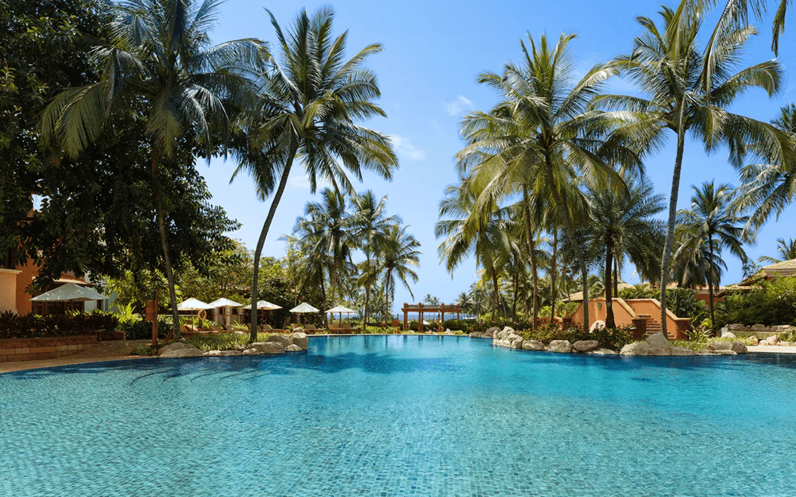 Multi-level free-form swimming pool at ITC Grand Goa