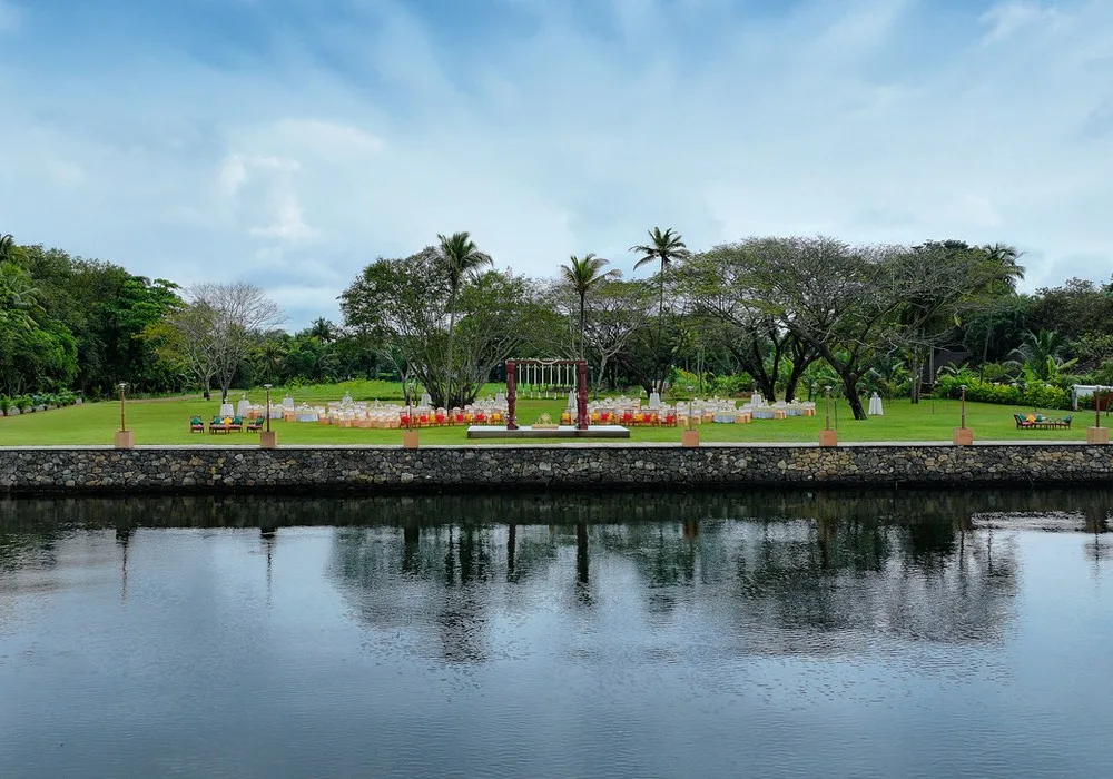 Waterfront lawn at Kumarakom Lake Resort