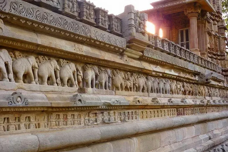 Heritage Rajasthani architectural decor and detailing at Sahdev Bagh Pushkar