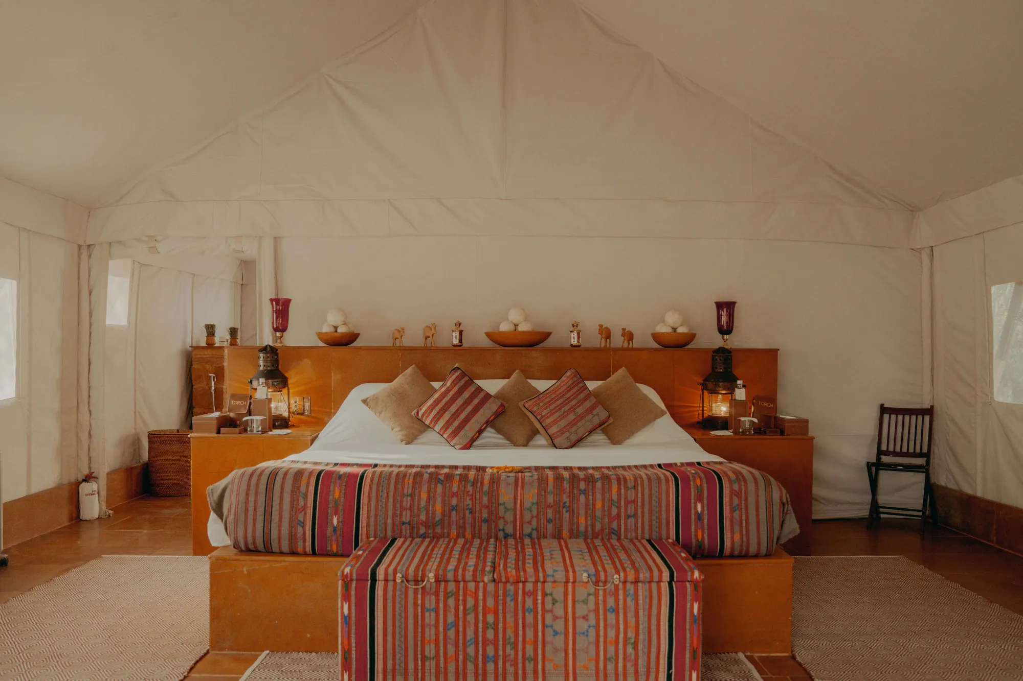Relais & Châteaux ingredient-led desert dining and hospitality presentation at SUJÁN The Serai