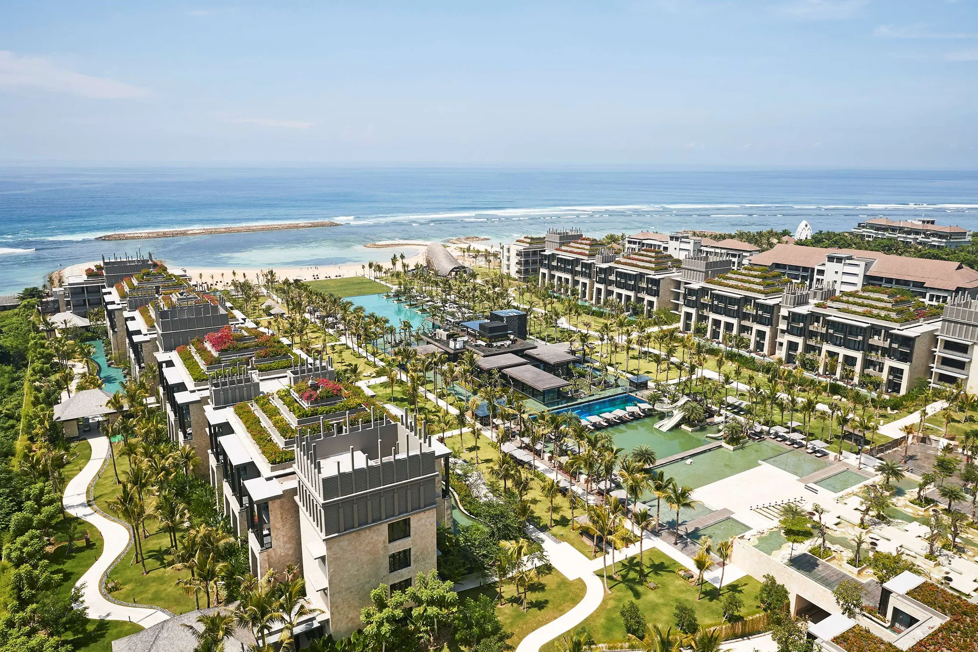 Grand processional staircase and tiered Majapahit-inspired architecture at the arrival of The Apurva Kempinski Bali, Nusa Dua
