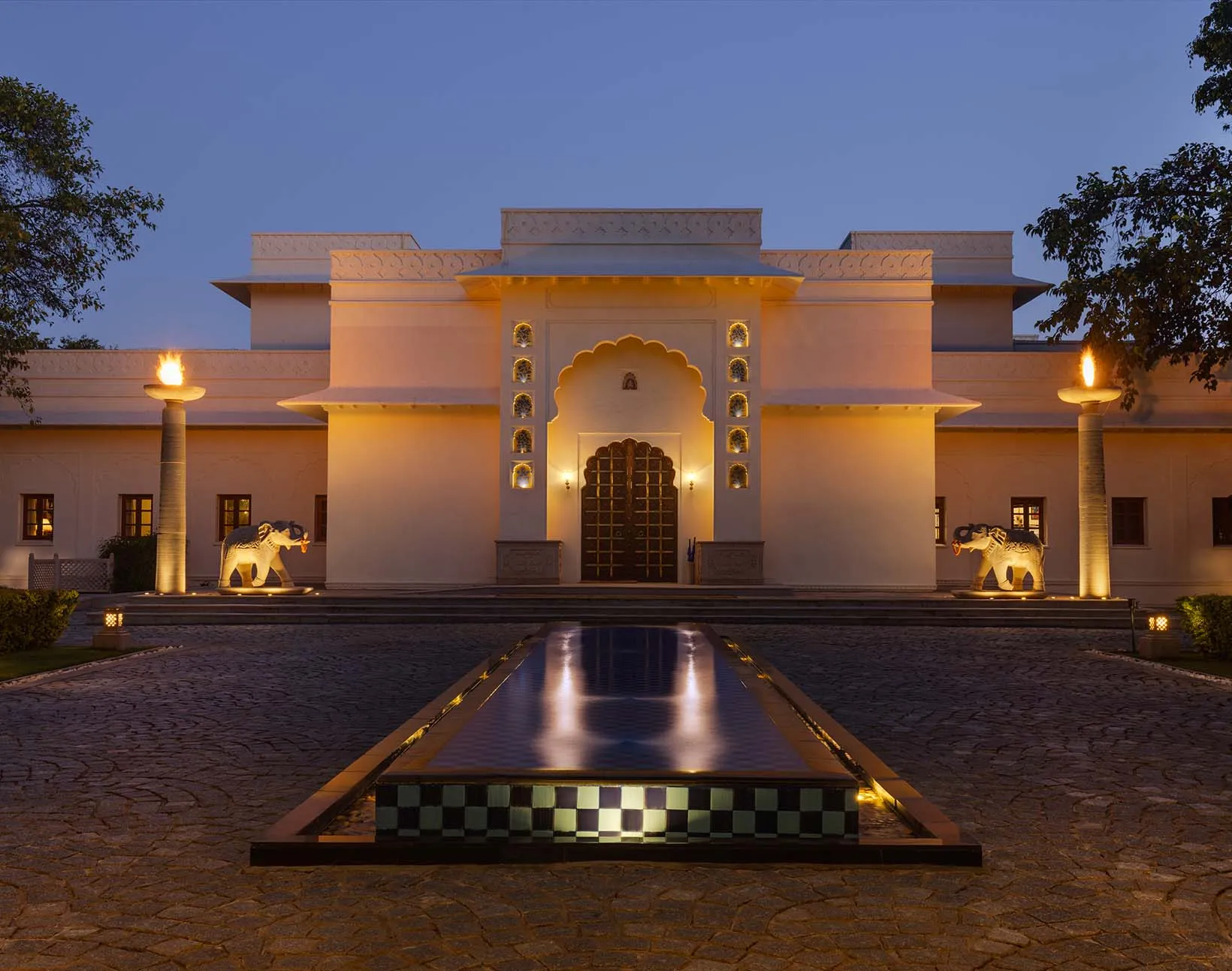 Main porch and arrival gateway of The Oberoi Vanyavilas Wildlife Resort, Ranthambore
